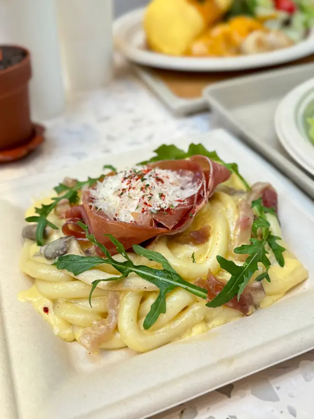 巴馬火腿卡邦尼年糕