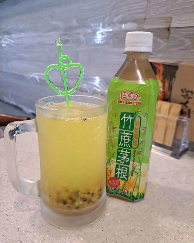 熱情果梳打$26
竹蔗茅根$14