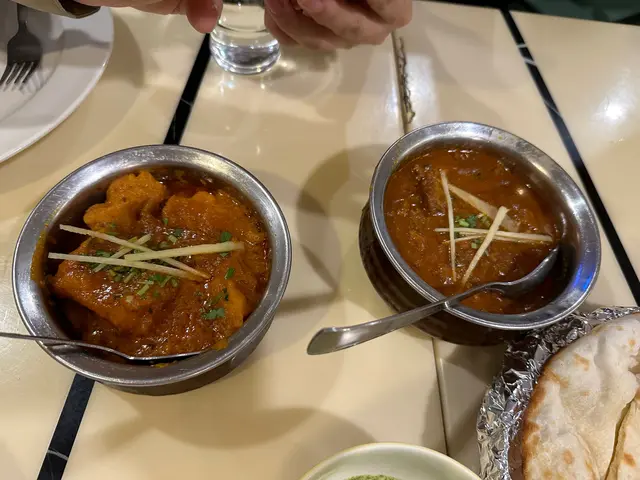 咖喱魚，咖喱牛肉