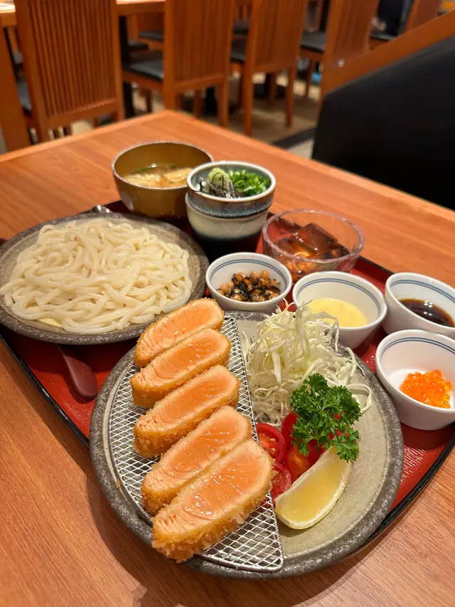 吉列三文魚配烏冬（冷）