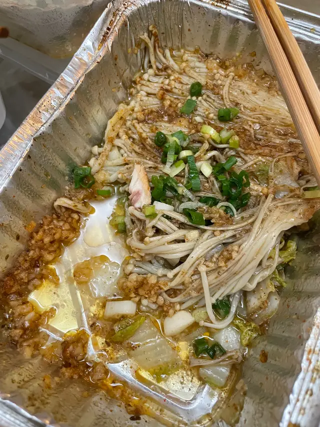 錫紙燒蒜蓉金針菇