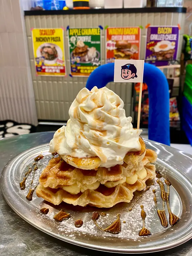 Caramel Banana Croffle