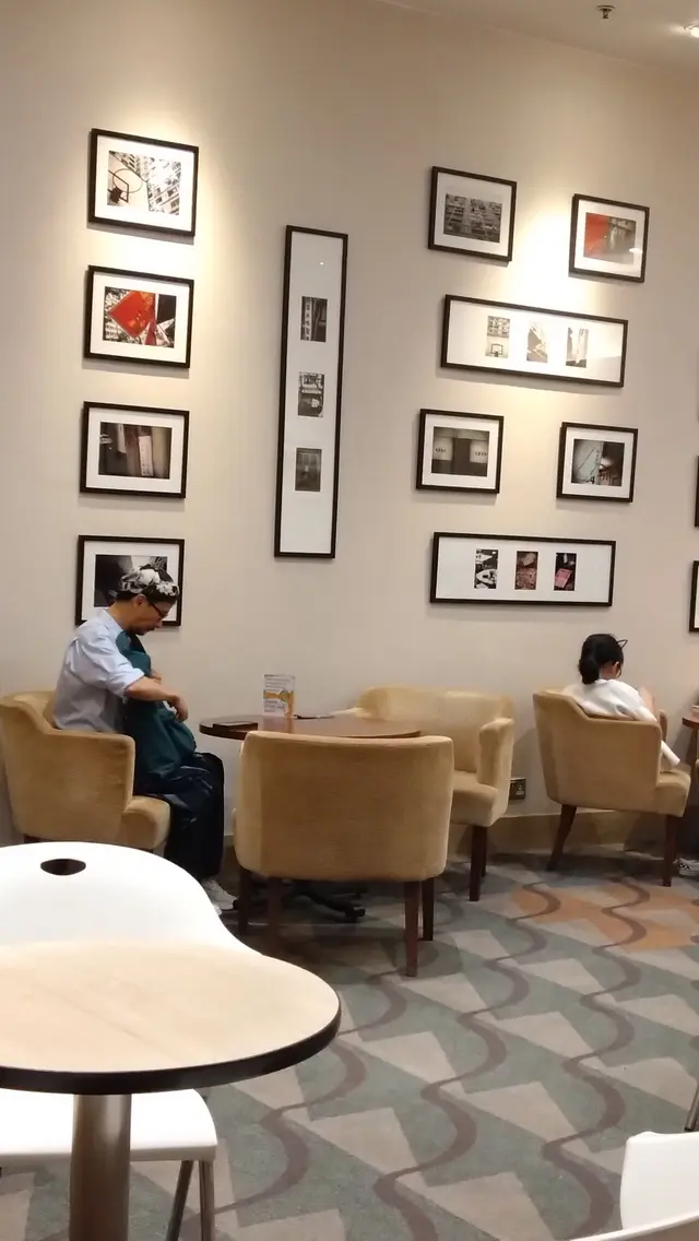 好多餐桌又不會坐得迫