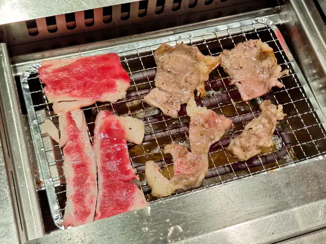 個爐有一邊唔熱既，令到燒野既時間耐左，食得亦唔夠盡興