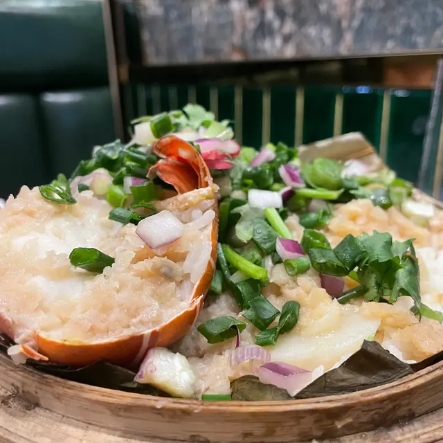 籠仔蒜蓉龍蝦配帶子飯