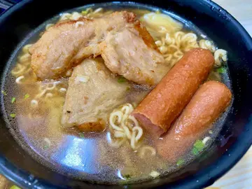 腸仔豬扒出前一丁