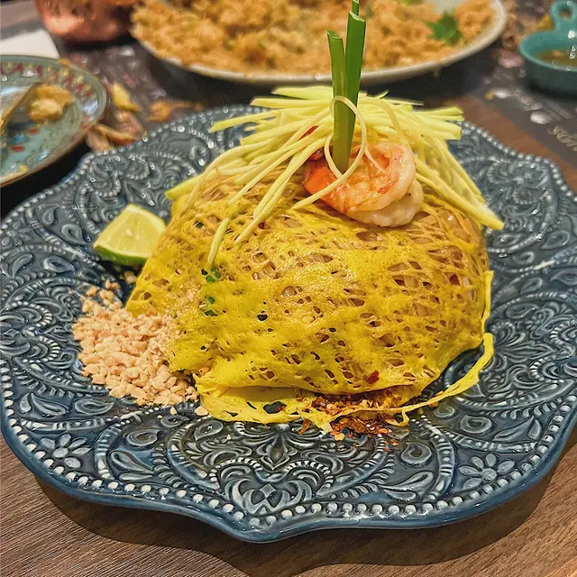 唔理解點解個金邊粉會甜得咁緊要,真係甜得有啲奇怪,食咗兩啖就停咗。