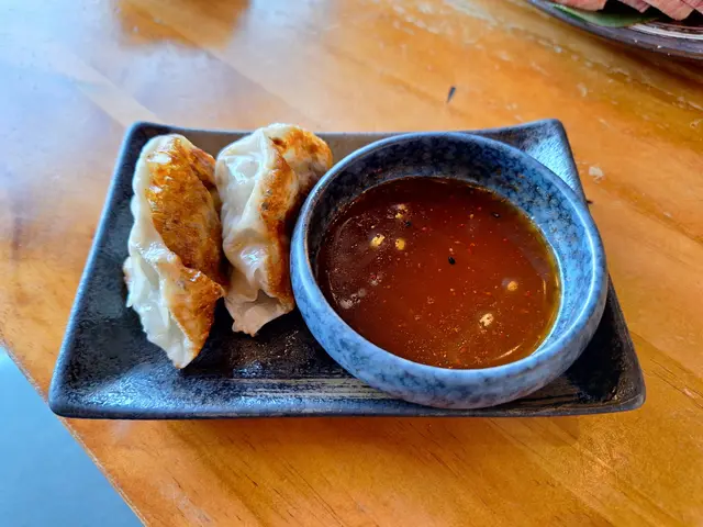 自家製九州和牛黑松露餃子