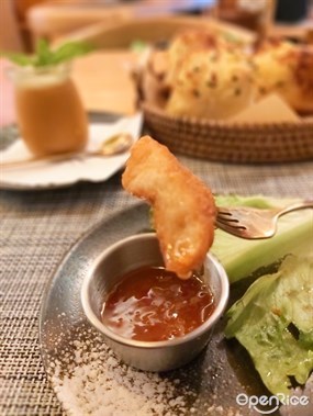 酥炸蝦餅 - 太子的Simply Thai MODERN CUISINE