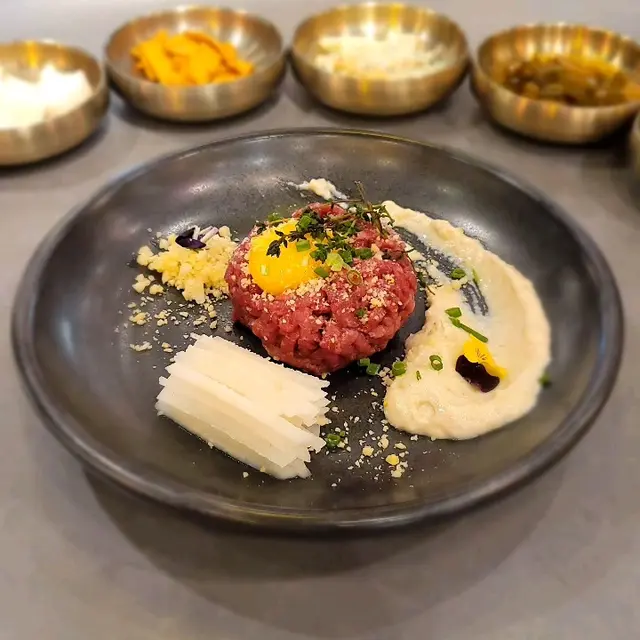 高級韓國生拌牛肉