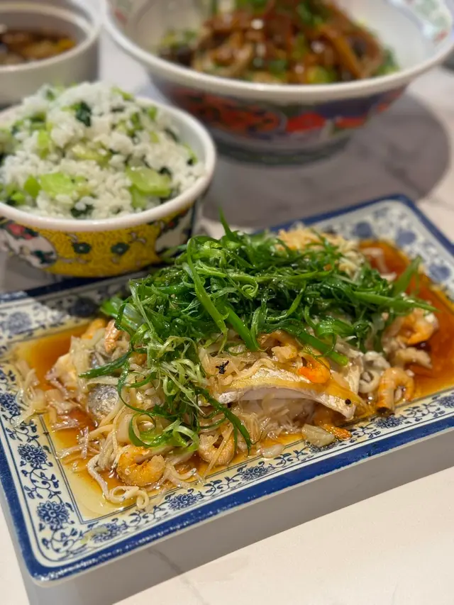 三鮮蒸鱸魚配上海菜飯