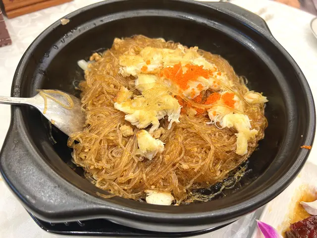 乾逼拆蟹肉粉絲煲