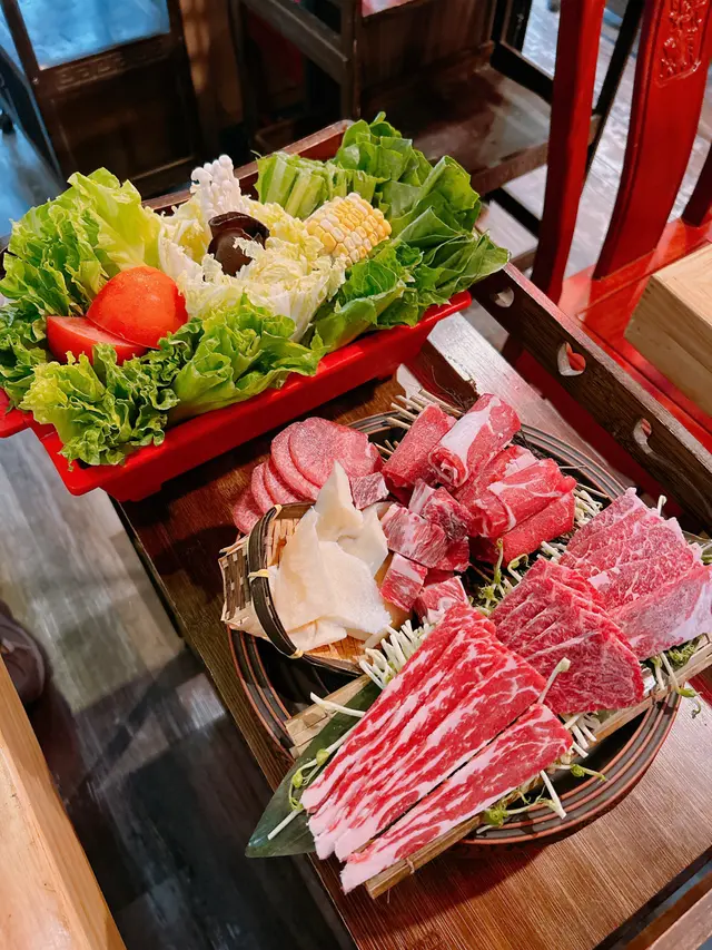 牛肉拼盤(細)、大滾友雜菜拼盤