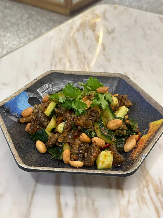 涼拌藤椒凍魚皮