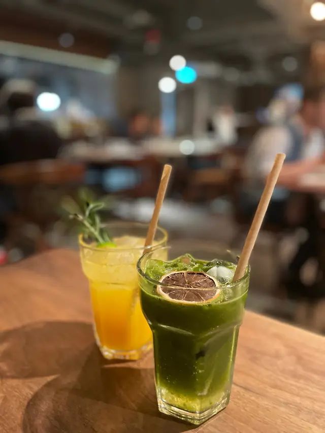 Cheapest  flight  &  Matchatonic