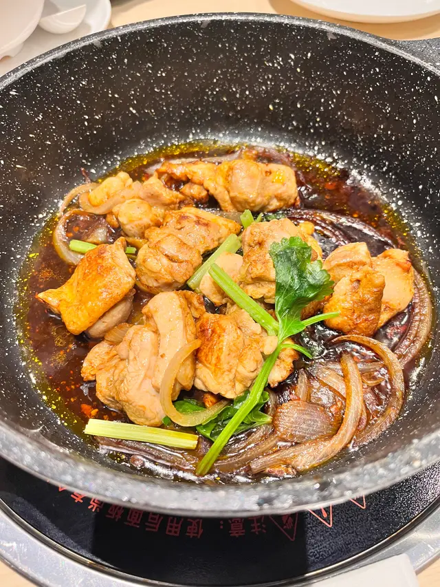 麻辣雞煲可以無限追加👍