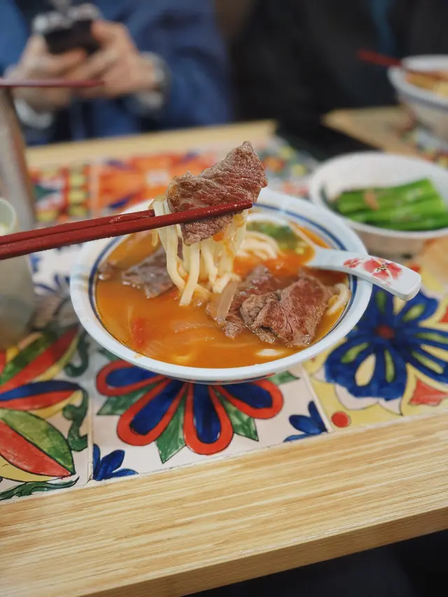 香煎雞脾扒鮮茄濃湯烏冬