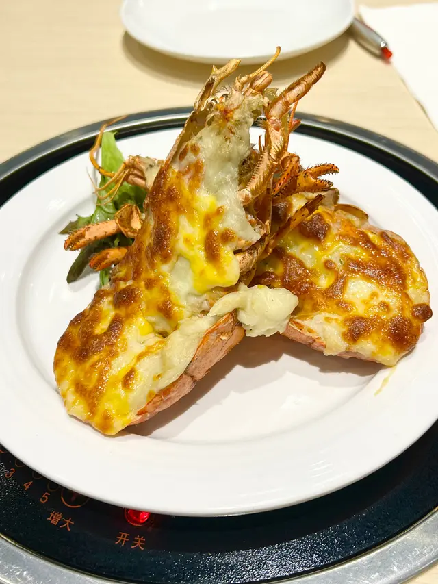 芝士焗新鮮龍蝦