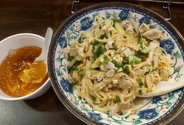 麻醬雞絲拌面