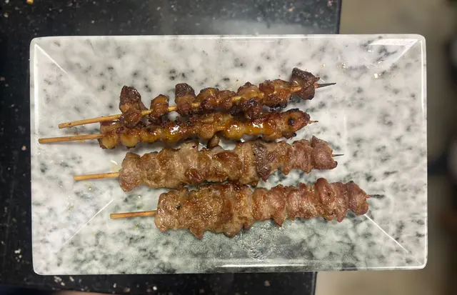 西班牙黑毛豬肋串/ 雞軟骨 / 鹽燒牛舌心