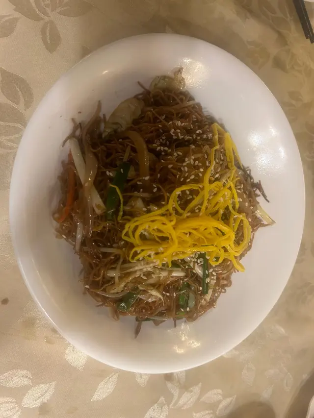 懷舊豉油皇炒麵