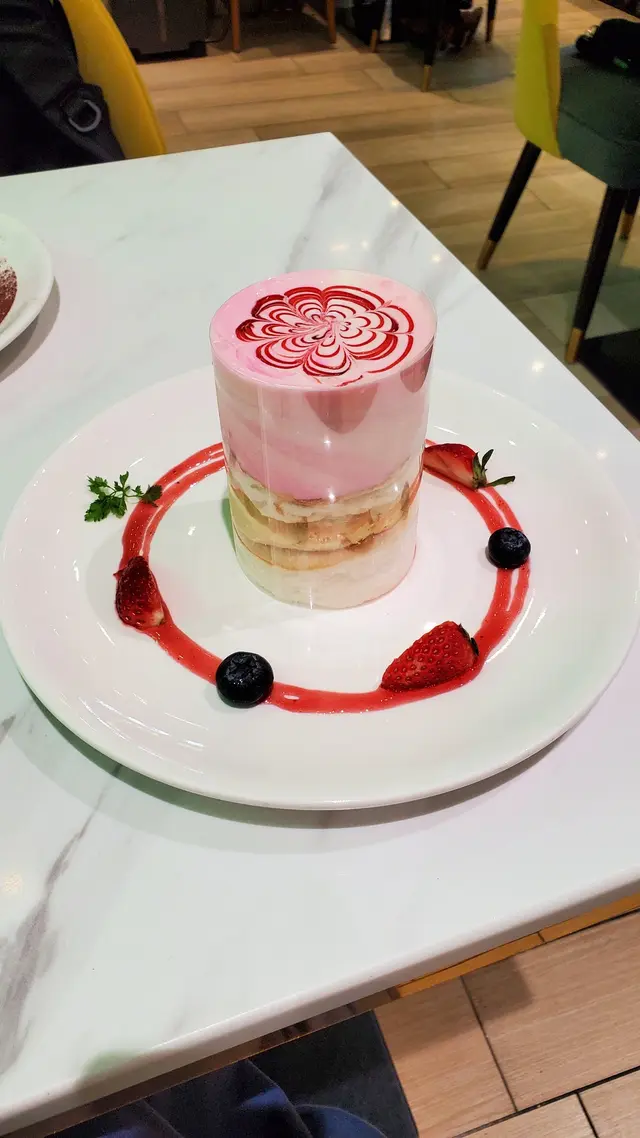 士多啤梨流漿班戟