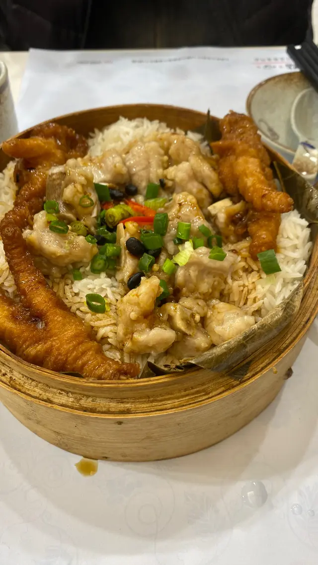 份量好多，又唔濕
排骨冇漂白水味