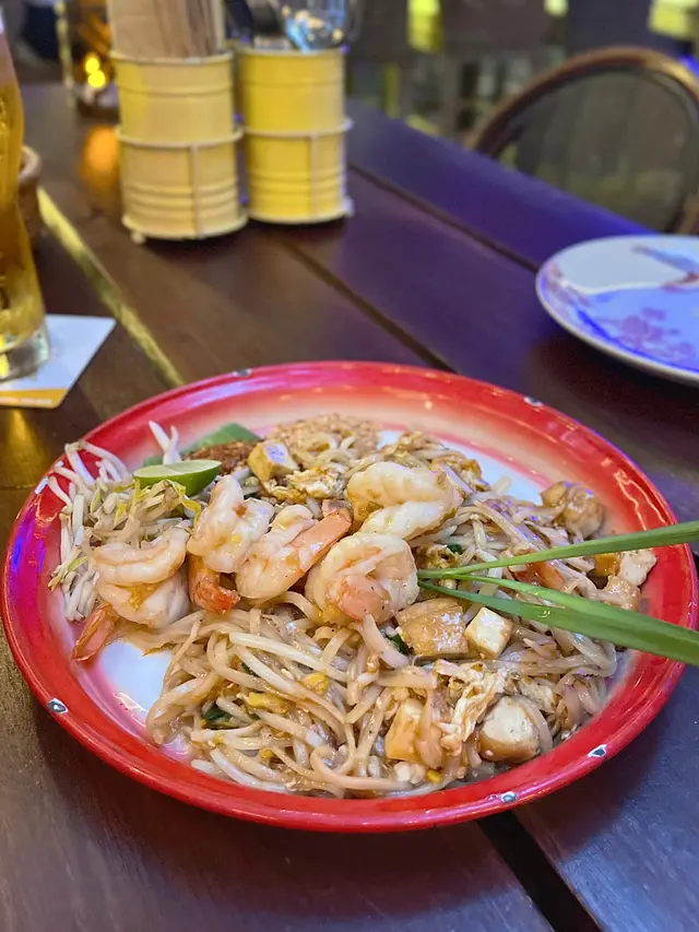泰式虎蝦炒金邊粉