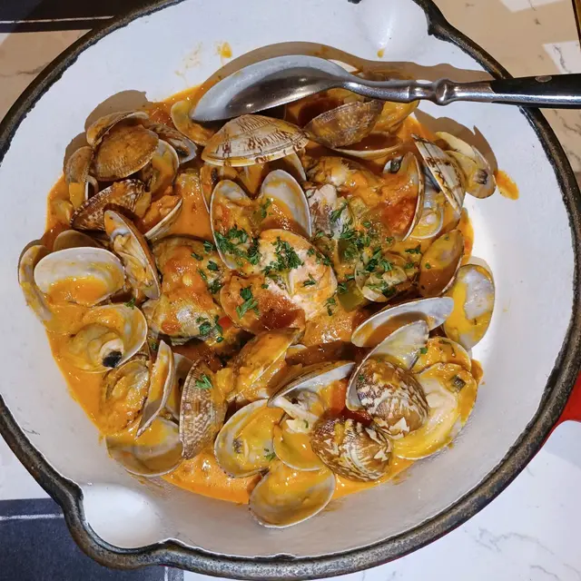 巴斯克甜椒煮蜆