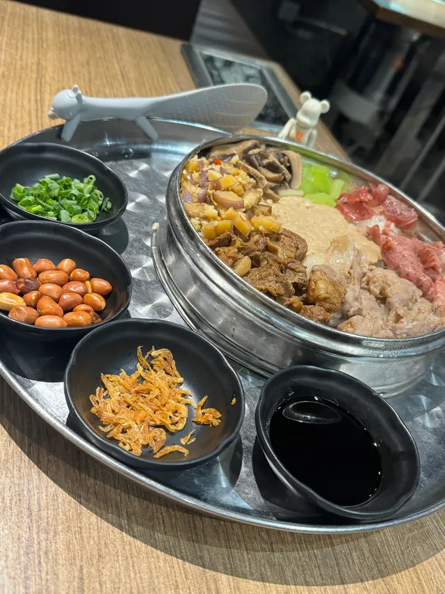 鍋心王牌八寶蒸飯