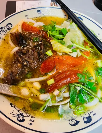 🍜🐮🌿 红烧牛丁牛筋粉