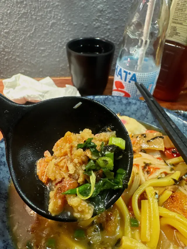 蟹肉海老味噌蝦湯麵