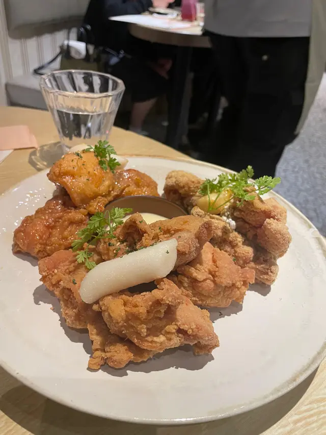 炸雞拼盤