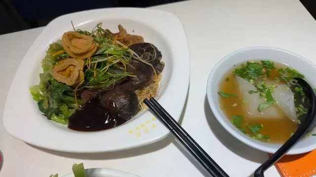 老總鮑魚撈麵