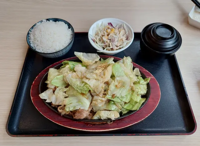 鐵板野菜燒牛肉定食