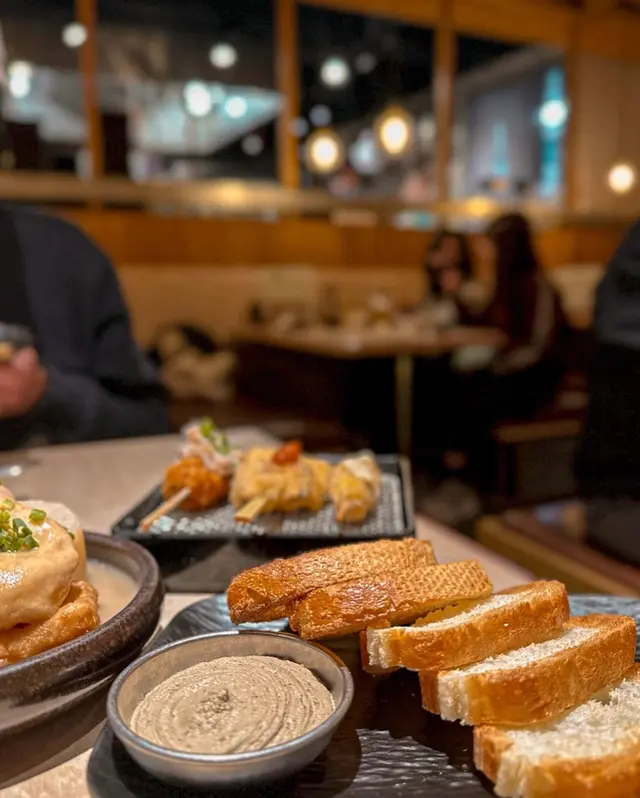 當前菜食幾得意😆 不過如果兩個人share 嘅話食包都好快飽lol