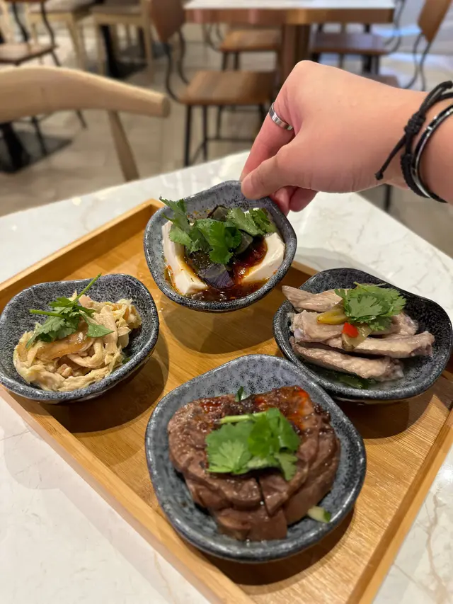 涼拌四小食