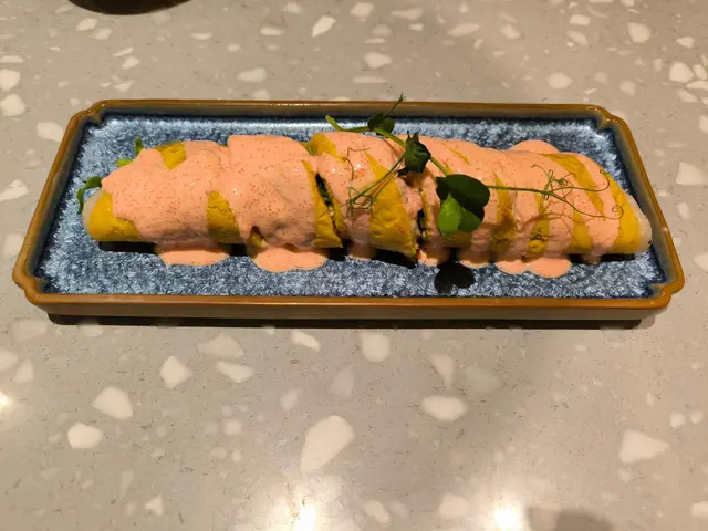 三文魚明太子蛋餅