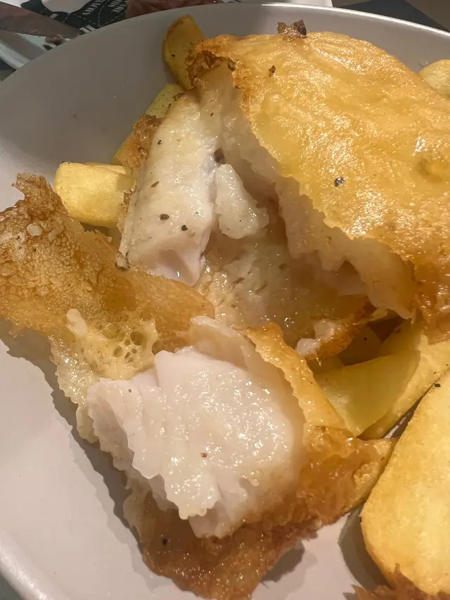 脆漿整得還好！￼但一切落去皮肉分離！呢個價錢，得手掌咁大，抵唔抵就見仁見智