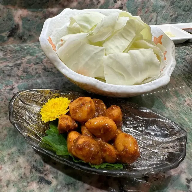 蒜頭帶香濃嘅木魚漬味,完全唔辣,食完都唔會有口氣同胃氣!