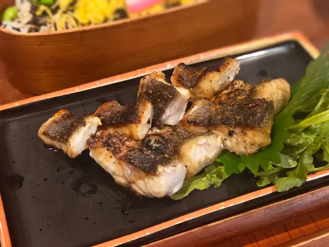 生燒鰻魚丼