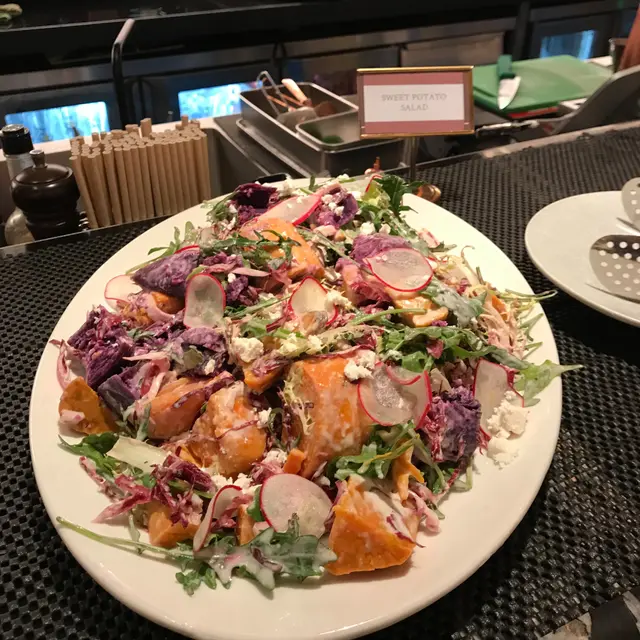 菠菜紅菜頭沙律