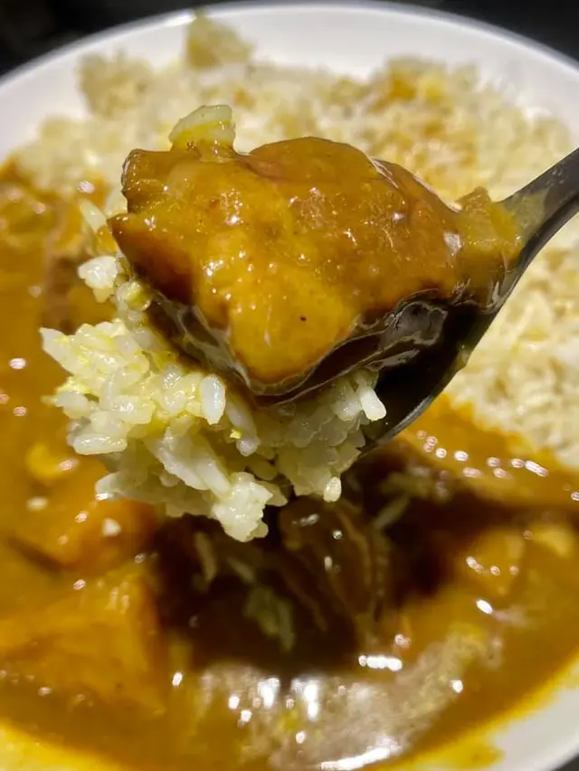 咖哩牛腩飯炒底