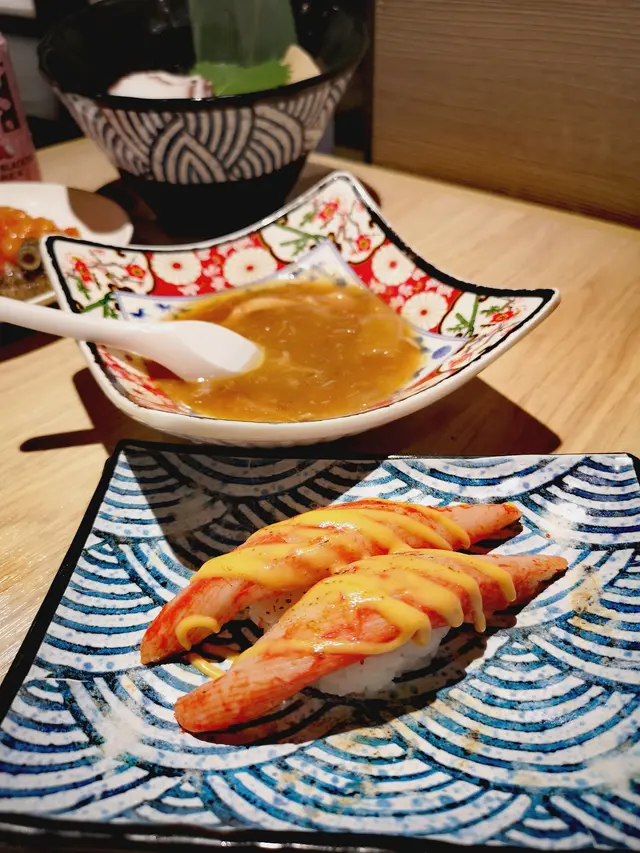 特濃芝士醬燒皇帝蟹棒壽司