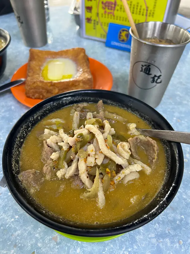 米線軟滑好食 份量多 沙嗲牛入味