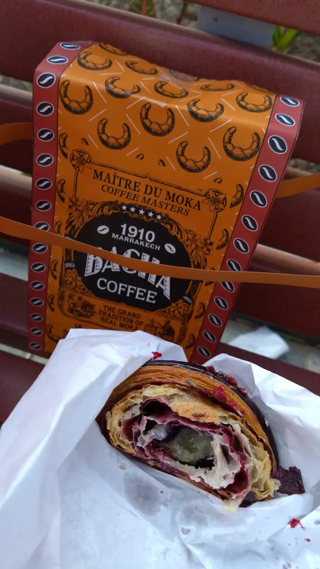 紅莓的果酸配搭薰衣草醬，特別的組合，配合起來，味道過得去啦！