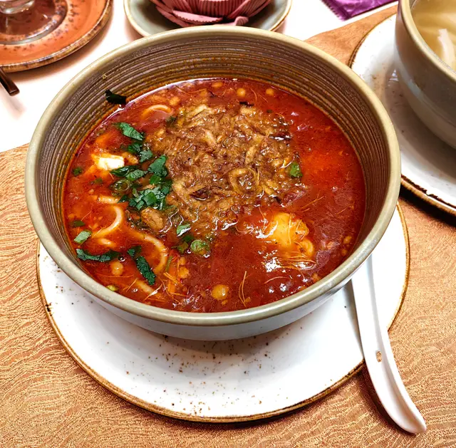 蝦頭油海鮮番茄湯米線