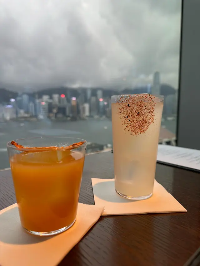 Topical sour 和Aqua poloma