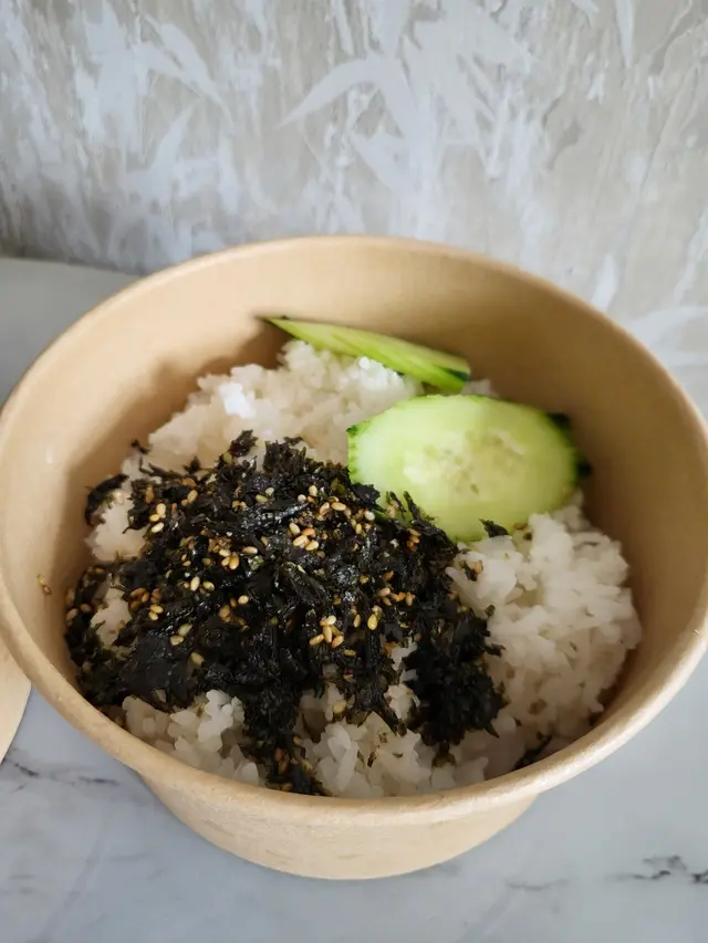 小蜜蜂炸雞套餐(鹽酥炸雞、紫菜拌飯、飲品)