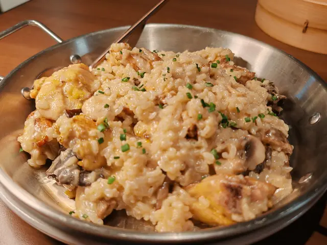 本地三黃雞焗西班牙燴飯